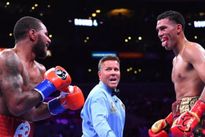 Видео боя: Давид Бенавидес — Энтони Диррелл