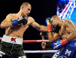 фото - Промоутер — о том, как изменились гонорары Альвареса после поражения Ковалёву