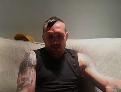 фото - «Люди подумают, что я больной». Интервью Усика о войне, Ломаченко, реванше с Джошуа и Фьюри