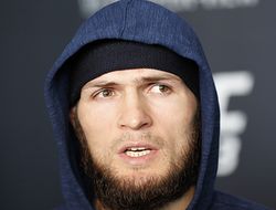 фото - Вести из соцсетей: духи от Нурмагомедова, выкрутасы от Фергюсона