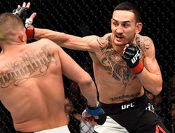 фото - UFC 206: Холлоуэй остановил Петтиса