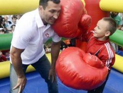 фото - Владимир Кличко: «Я вообще не вижу снов перед боем, сплю как ребенок»