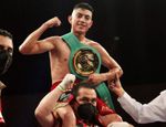 Айала побил экс-чемпиона в элиминаторе, жуткий КО из андеркарда: видео