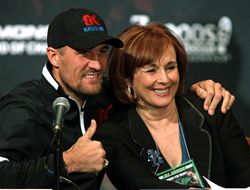 фото - Дува счастлива: Ковалёв выглядит как зверь!