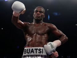 фото - Буатси нахватался ударов, но сумел удосрочить Калича