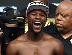 фото - Флойд Мэйуэзер отреагировал на вызов Хабиба Нурмагомедова