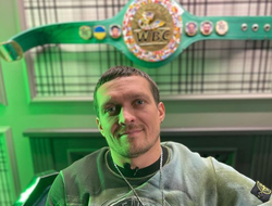 фото - Усик о Фьюри: «Он плачет, когда смотрит фильмы о любви»