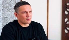 Усик объяснил желание драться с Уайлдером и рассуждал о жизни вне бокса