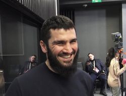 фото - Бетербиев посмеялся над советами Усика Ярду