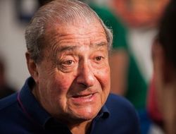 фото - Боб Арум: «Бой Мэйуэзера и Пакьяо мог завершиться вничью»