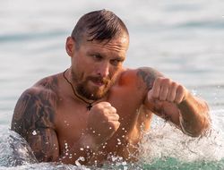 фото - Новые фото Усика: пляж, море и ринг