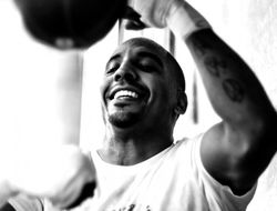 фото - Тренер GGG: Поражение Ковалёву сделает Уорда сговорчивее