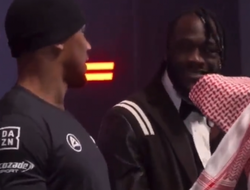 фото - Джошуа и Уайлдер пожали руки, а потом побились взглядами с Валлином и Паркером — видео