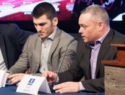 фото - Бетербиев против Канело: насколько это реально? Отвечает тренер Артура