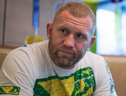 фото - Bellator: Сергей Харитонов дебютирует 14 мая в США