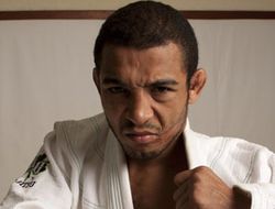 фото - Алдо травмирован, реванш с Мендесом сорван