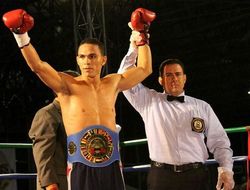 фото - Дарлей Перес остался «временным» чемпионом, побив Майсело