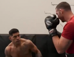 Перейра спарринговал с боксёром-левшой из Австралии. Зацените видео