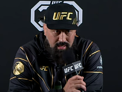 фото - Тренер Адесаньи прокомментировал поражение Стриклэнду