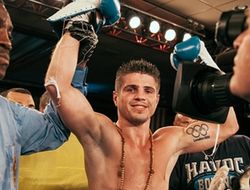 фото - Евгений Хитров вернётся закрывать поражение в бою с победителем Фонфары