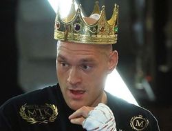 фото - Валуев и Льюис комментируют поражение Джошуа, Головкин в лагере — соцсети