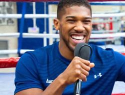 фото - Энтони Джошуа об Усике: «Он так же хорош, как Фьюри»