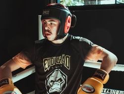 фото - Сын легендарного Вандерлея ярко дебютировал в ММА: видео