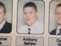 фото - Беллью из школьного альбома, Котто играет в гольф, Джошуа читает рэп — соцсети