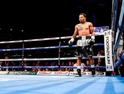 фото - Отец Энниса разобрал поединки Дэвис-Гарсия и Хэйни-Ломаченко