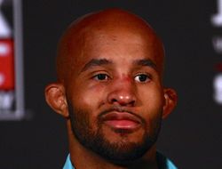 фото - Деметриус Джонсон будет защищать титул в бою с Кариасо на UFC 177