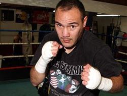 фото - Урбано Антийон: «В реванше с Умберто Сото оставлю судей без дела»