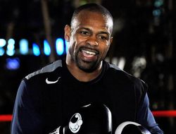 фото - Рой Джонс: «Хан может стать проблемой для Мэйуэзера»