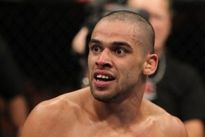 Видео боя: Ренан Барао — Филлип Новер