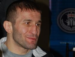 фото - Хурцидзе готов выйти на Головкина осенью — тренер