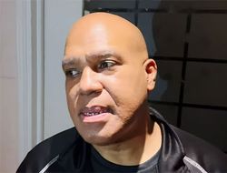 фото - «Ломаченко не лучший в лёгком весе и не великий боксёр». Интервью тренера Комми