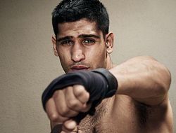 фото - Амир Хан против Луиса Коллазо: 3 мая, Вегас