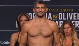 Дариуш вернулся с победой над Карнейро на UFC 317