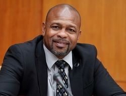 фото - Рой Джонс ответил на обвинения в ненависти к Спенсу