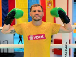 фото - «Всё увидим в ринге». Беринчик о бое с Наваррете