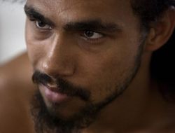 фото - Кит Тёрман нокаутировал Хесуса Сото Карасса