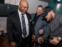 фото - Жервонта работает с Мэйуэзером, Энганну срабатывает камерунскую еду, Арум нахваливает своего супертяжа — соцсети 