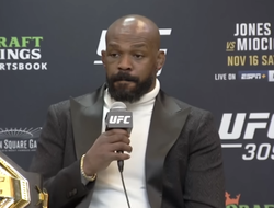 фото - Джонс готов дать бой Аспиналлу. Чемпион назвал свои условия