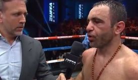 Махач экс-претендентов: травмированный Ованнисян вырвал победу у Баэса — видео