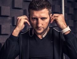 фото - Джошуа должен выбрать: деньги или абсолют — Карл Фроч