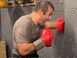 фото - Хурцидзе «как в тюрьме» лупит в стену — видео