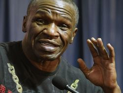 фото - Хочу чтобы Мэйуэзер дрался с Броунером — отец Флойда