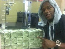 фото - Мэйуэзер о Пакьяо: «Безнадёжная собака выпрашивает кость»