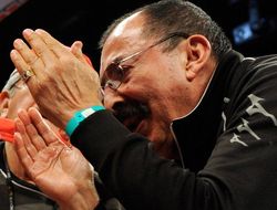 фото - Беристайн считает, что Чавес был сам не свой из-за массажа