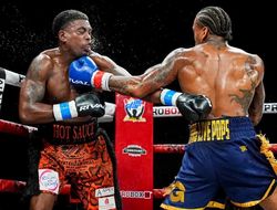 фото - Лопес нокаутировал Хендерсона: видео