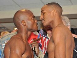 фото - Взвешивание Тимоти Брэдли и Девона Александера в фотографиях